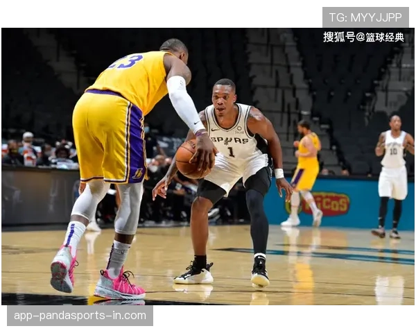 沃克挡拆助攻显著提升高效输出 拉开与替补组织者差距