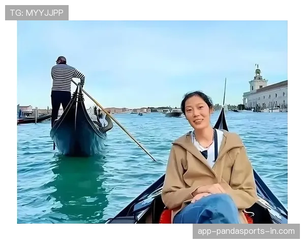 朱婷训练间隙买了啥？袋子大得能装下半个商场…