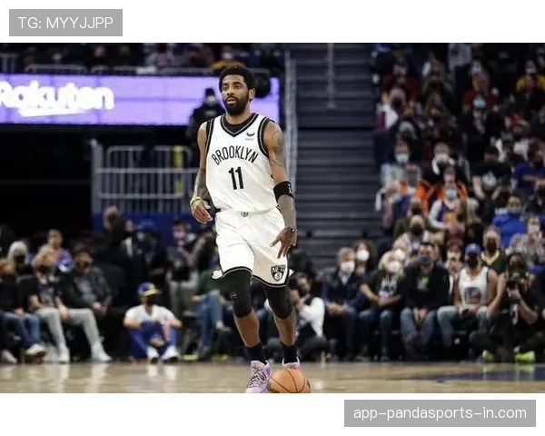 欧文从单打杀手到挡拆牵制，助东契奇空间提升效率